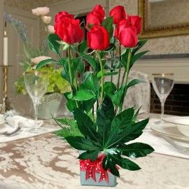 10 Red Roses Standing Bouquet