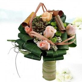 6 Champagne Roses Small Special Standing Bouquet