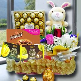 Easter Honey Chox Deluxe Gift Basket 