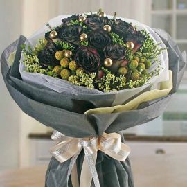 12 Black Yam Color Roses Round Hand Bouquet