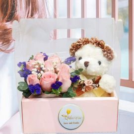 20cm Bear With Flower Crown & 8 Peach Roses in Hand Carry Gift Box