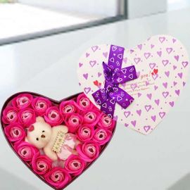 天天快乐 Bear & Handmade 2 Tone Hot Pink Rose Soap Gift Box